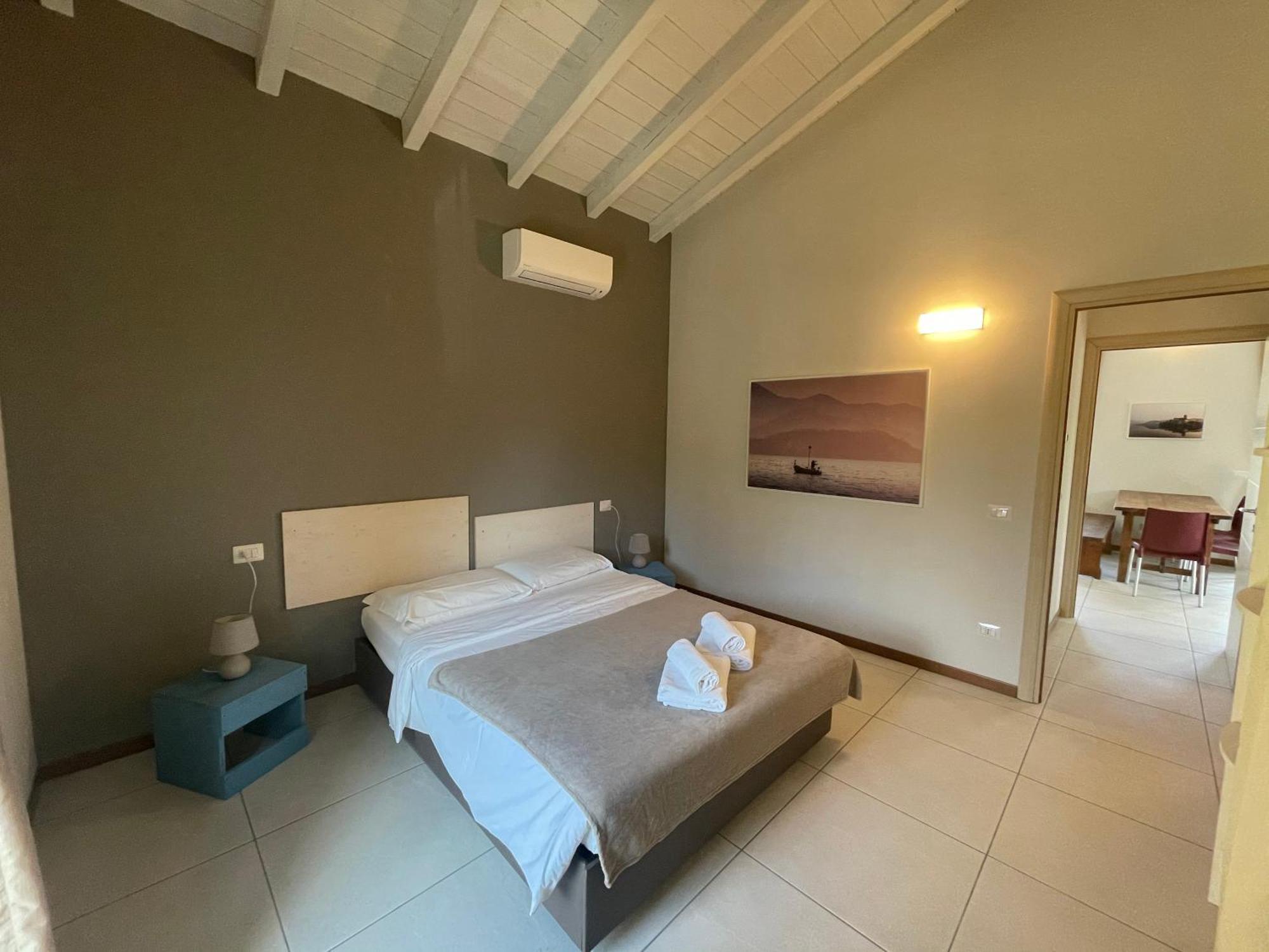 Il Borgo Delle Arti Hotel Verbania Szoba fotó